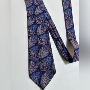 Roland Elegant Blue and Tan Paisley Tie